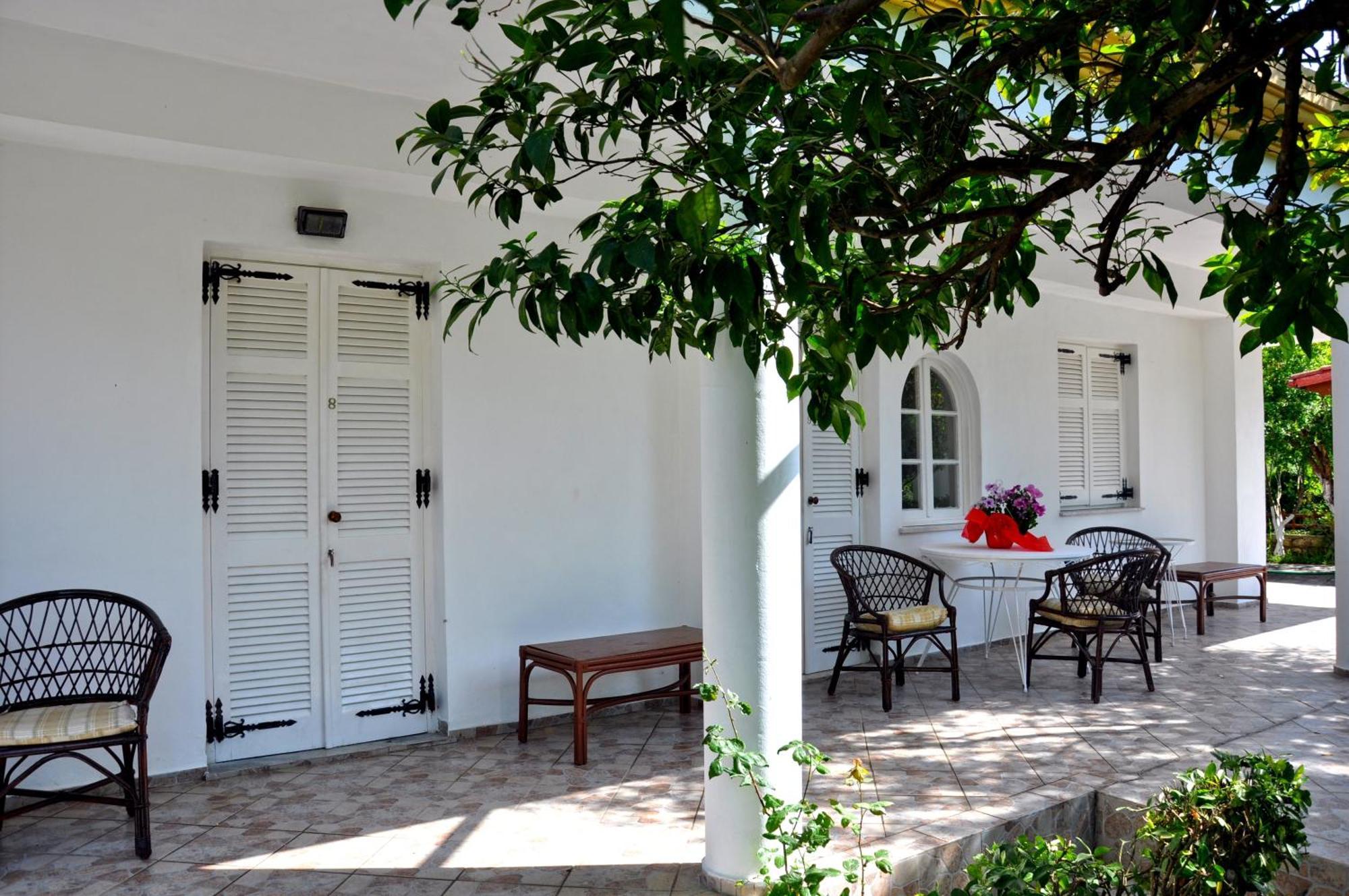 Villa Elena Studios Dassia  Phòng bức ảnh